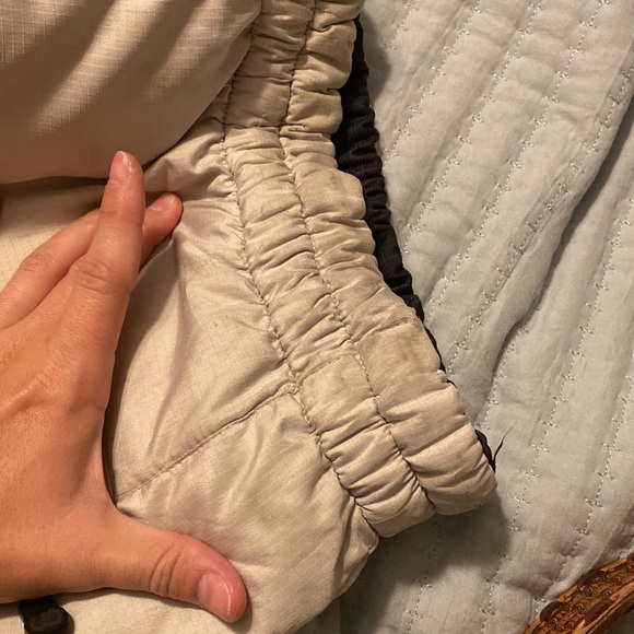 Cinch down vest - Picture 6 of 8